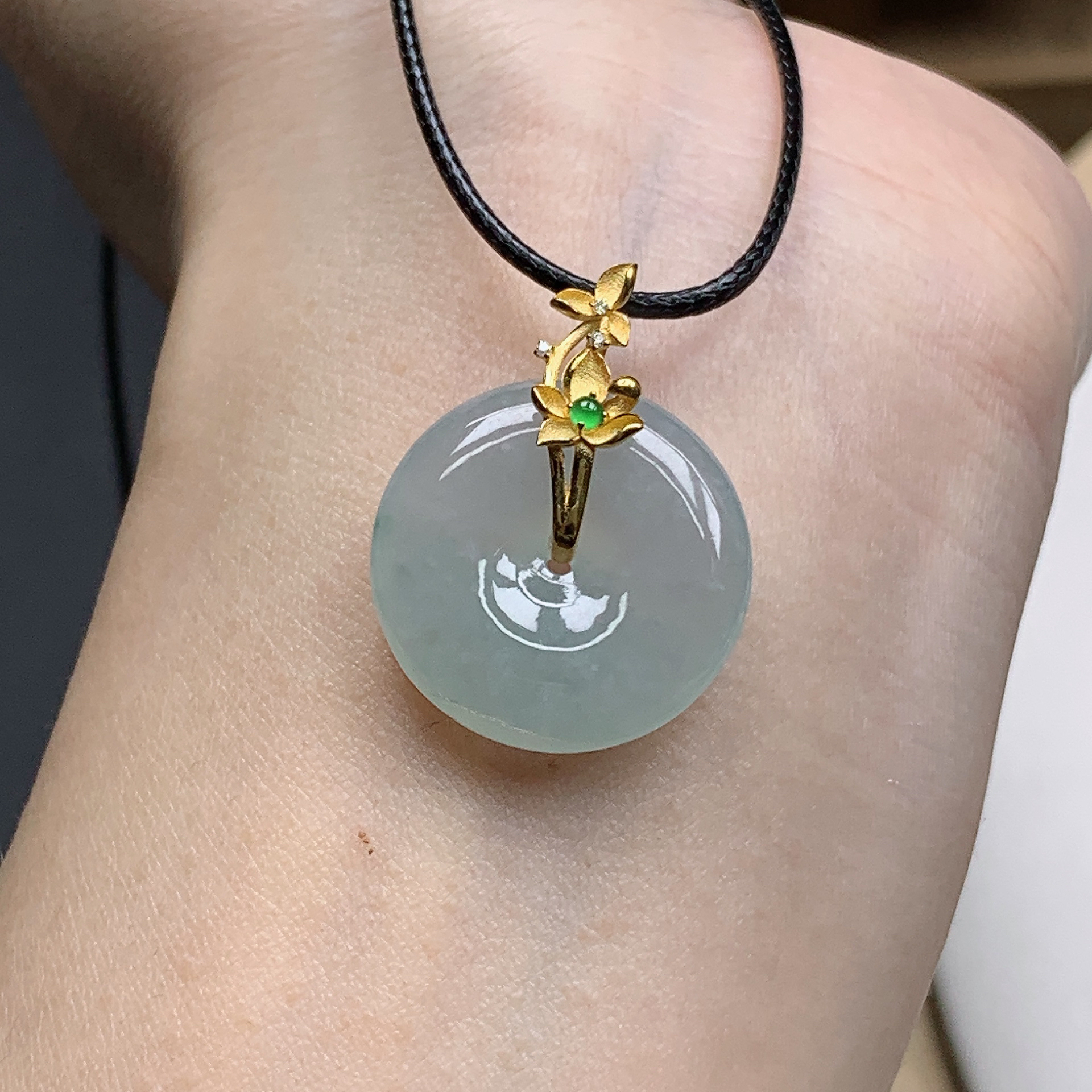 缅甸天然A货翡翠18K金扣头镶嵌冰润平安扣吊坠25.7*18.7*5mm