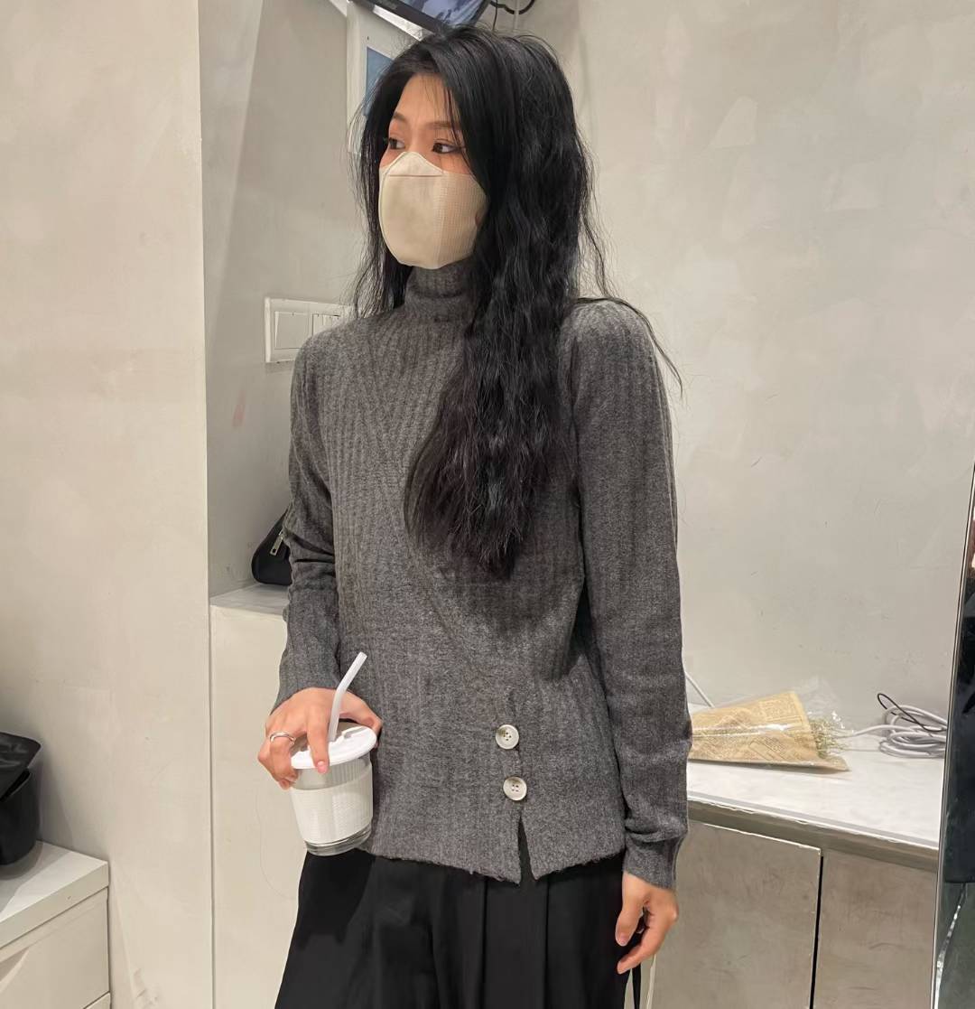 2025秋季新款松弛感休闲百搭宽松高领纯色时尚中长款针织衫