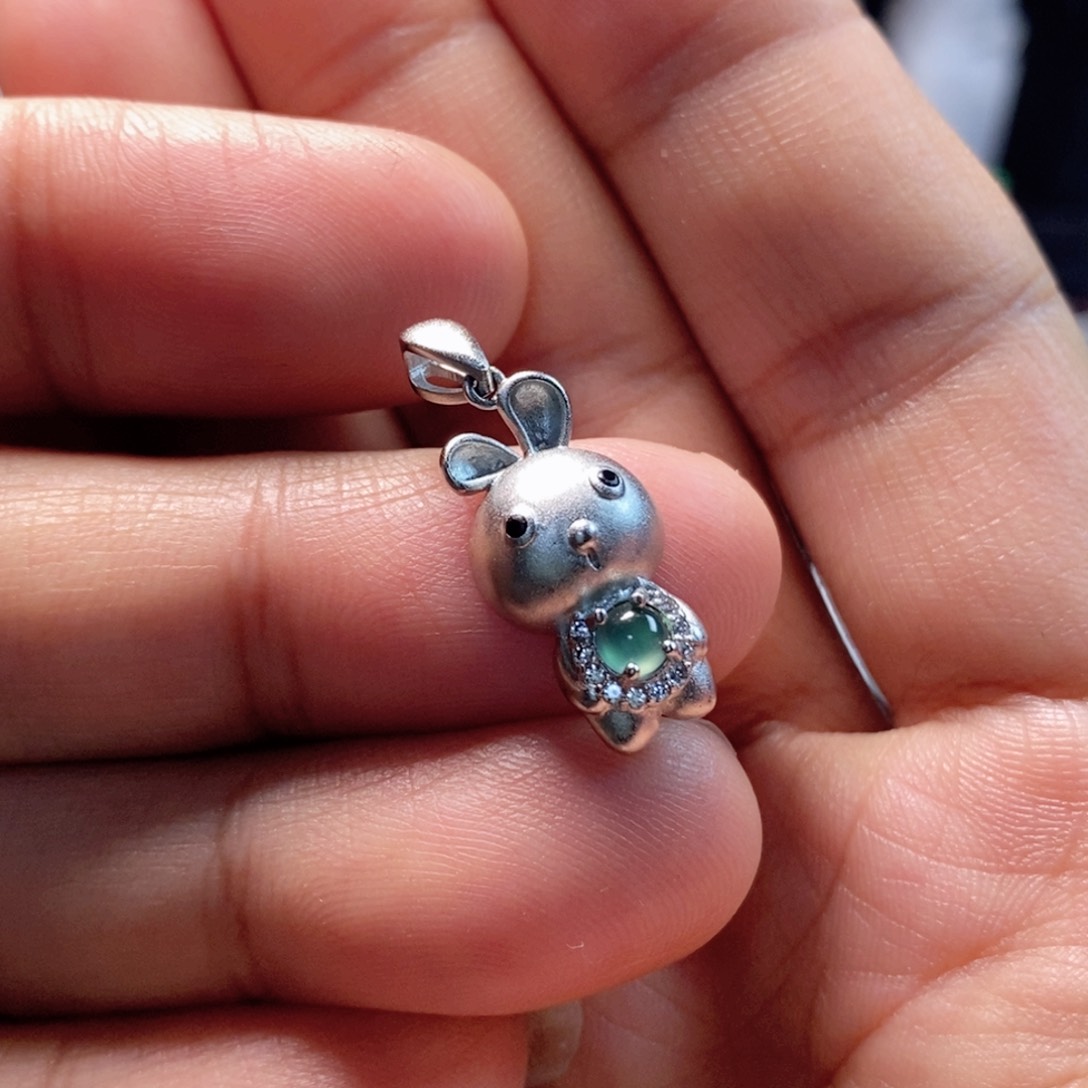 翡翠吊坠(不含链)银S925镶嵌缅甸翡翠A货兔子