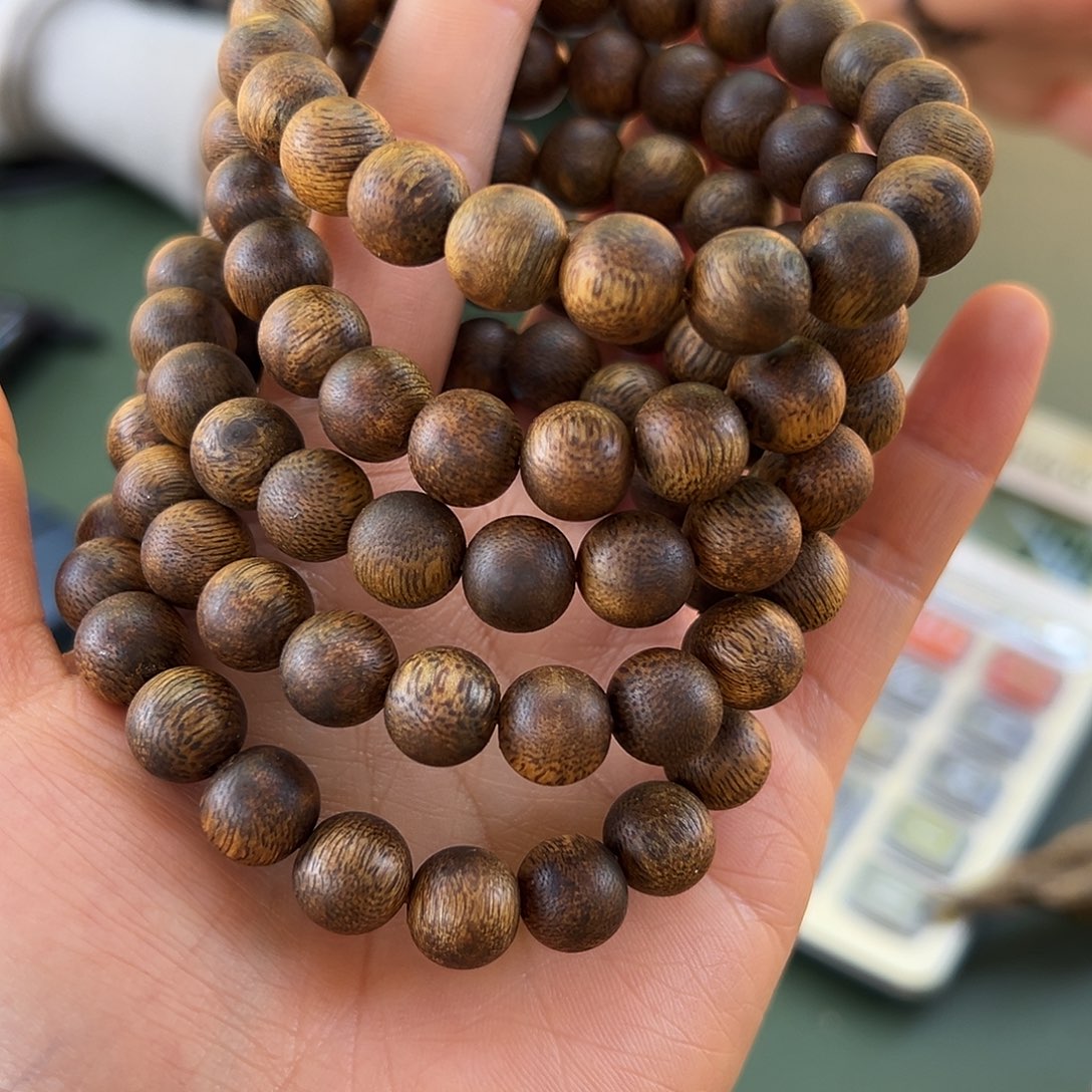 沉香手串乌身8克1.0多样性发一条