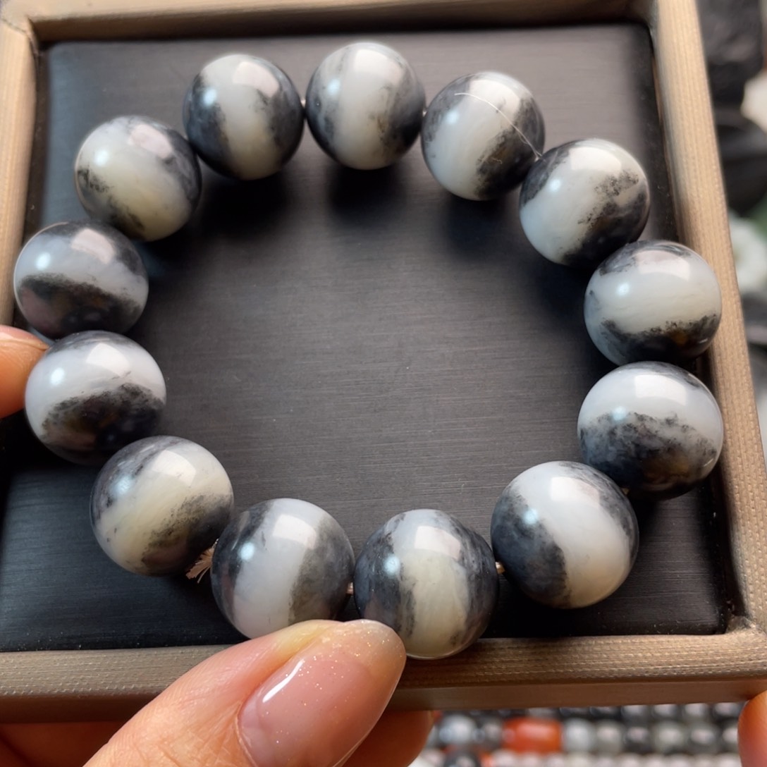 和田玉手串未镶嵌