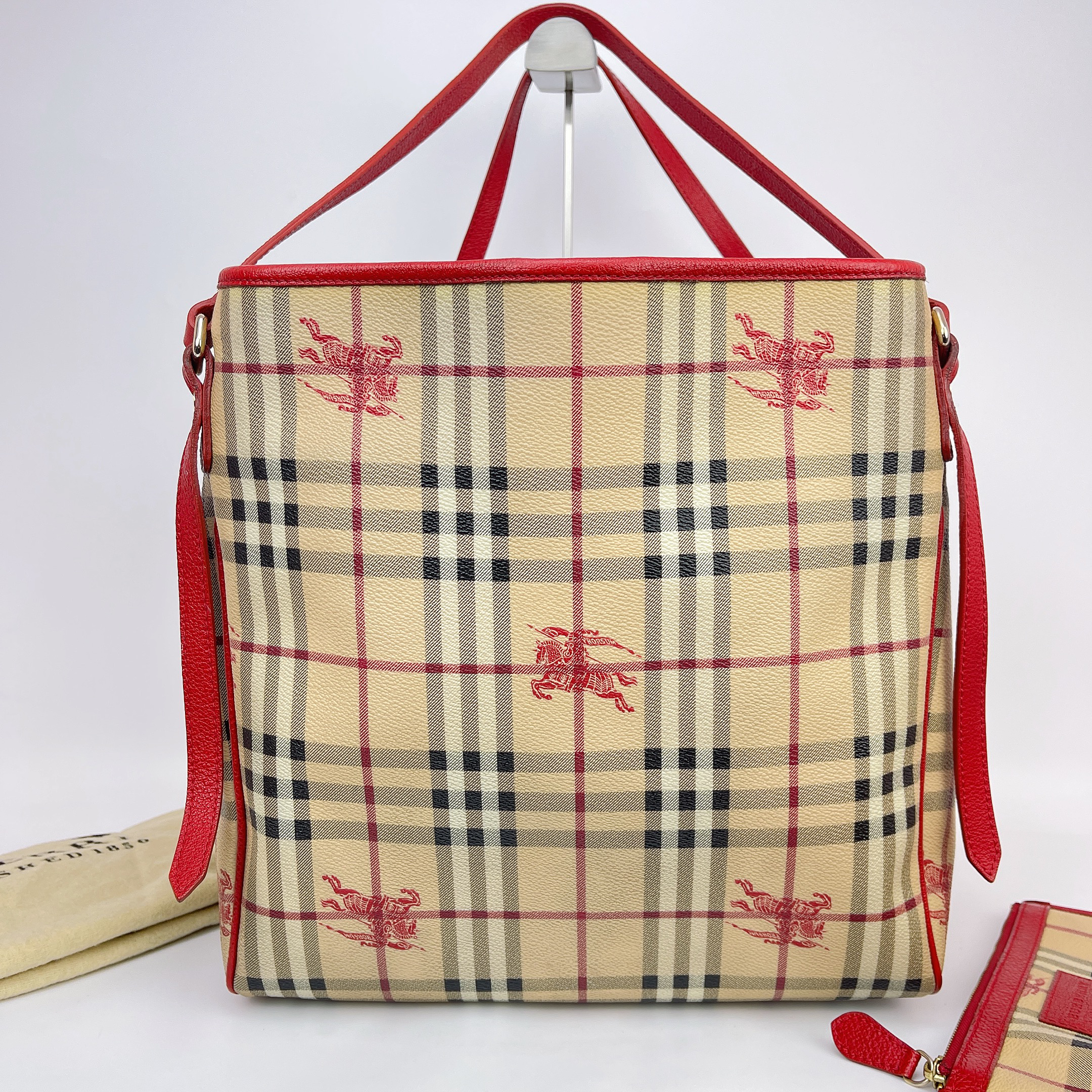 95新 BURBERRY/博柏利 博柏利 红色战马格手提包底长31 J227