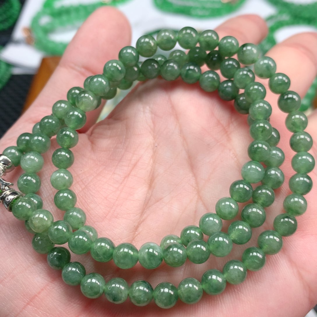 翡翠手链未镶嵌翡翠