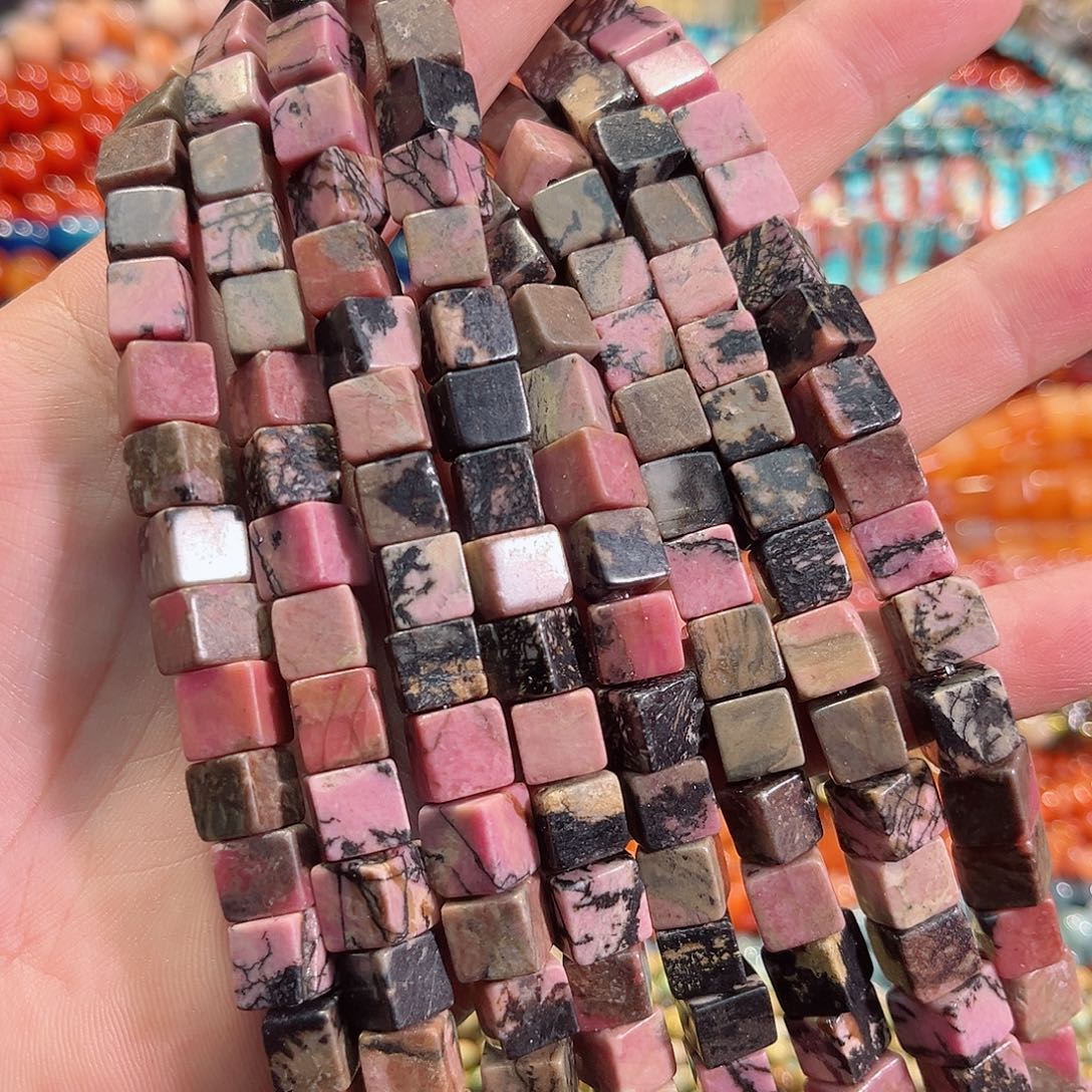 玛瑙/玉髓未镶嵌珠宝半成品蔷薇方糖一条8mm