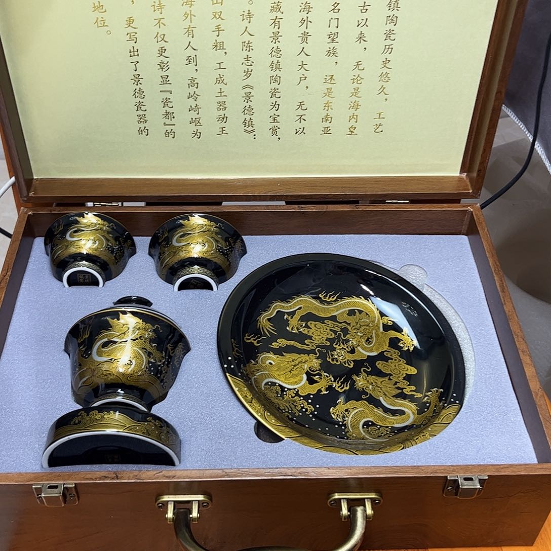 景德镇陶瓷艺术品
