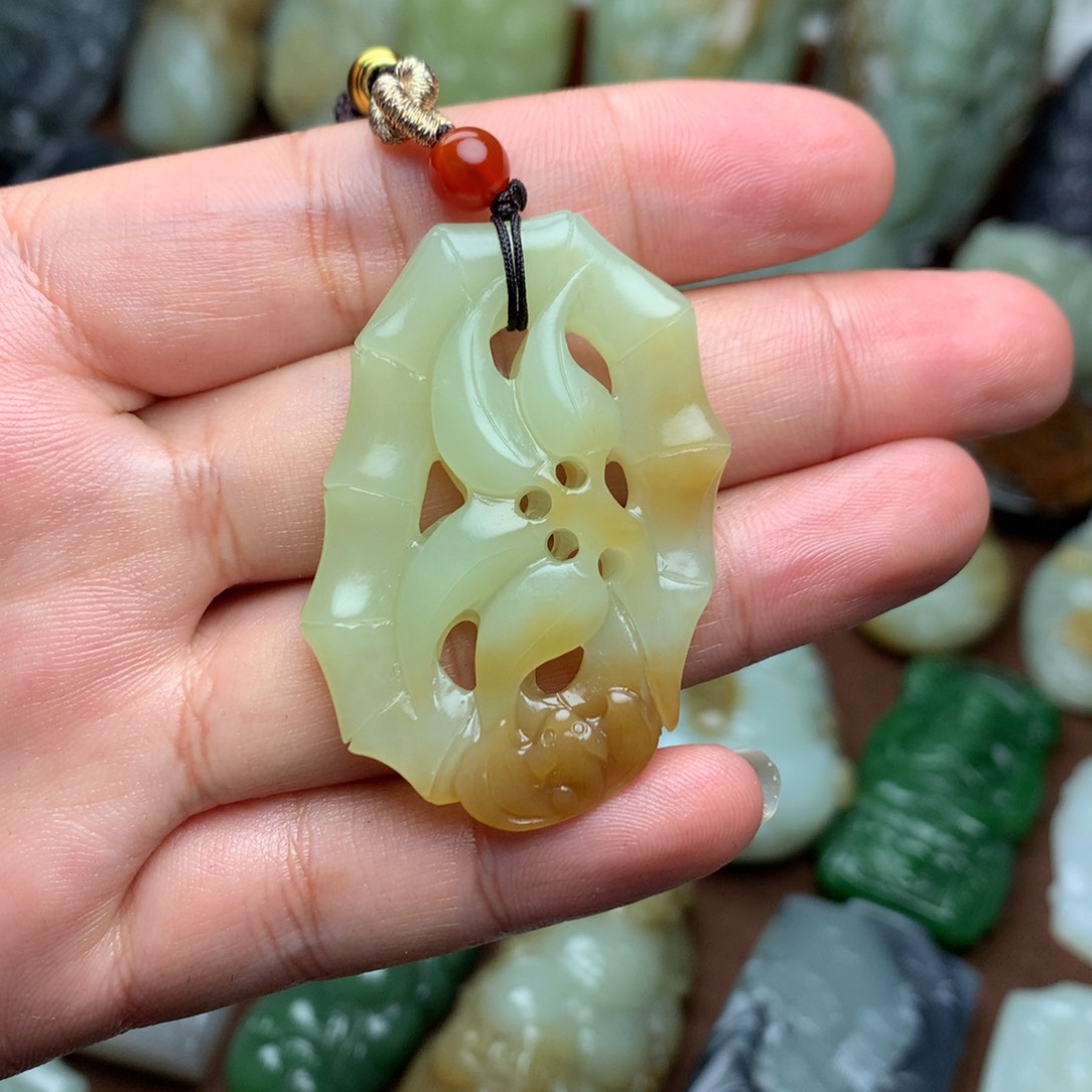 和田玉挂件未镶嵌