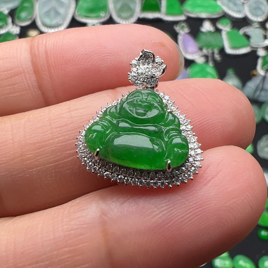 翡翠颈饰18K金镶嵌佛