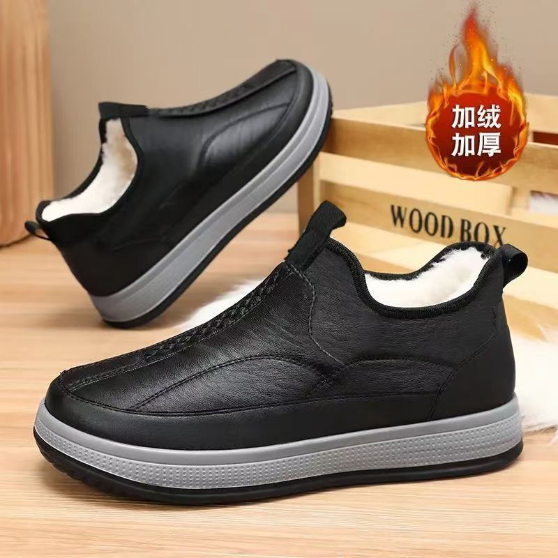  冬季老北京防寒保暖大码防水爸爸鞋雪地靴加绒加厚男休闲棉鞋