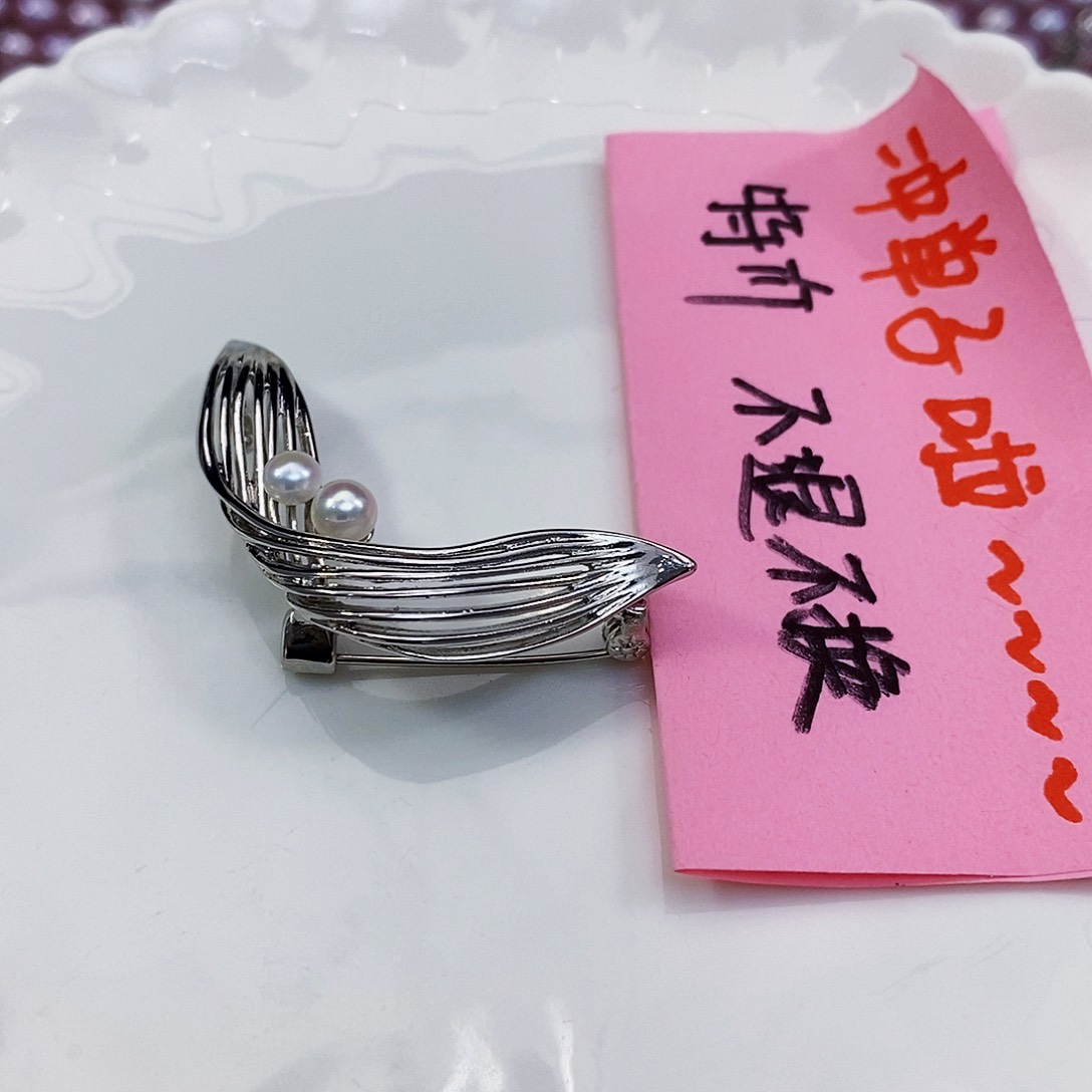 淡水珍珠胸针未镶嵌