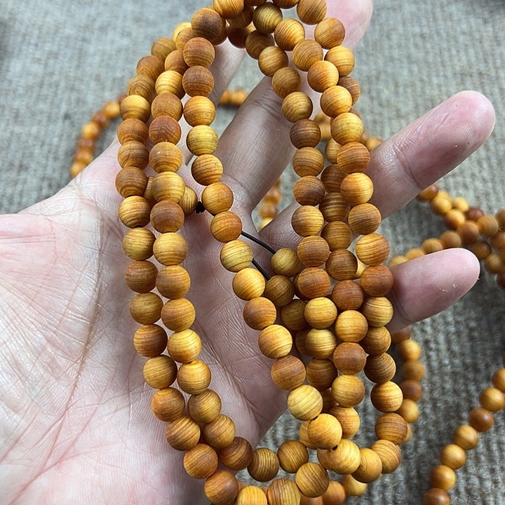 木太行崖柏0.8陈化。。。。。。