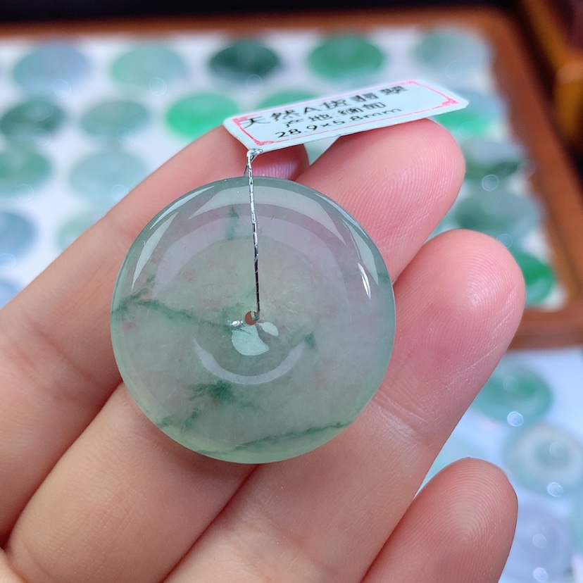 【闪购商品】翡翠吊坠(不含链)未镶嵌