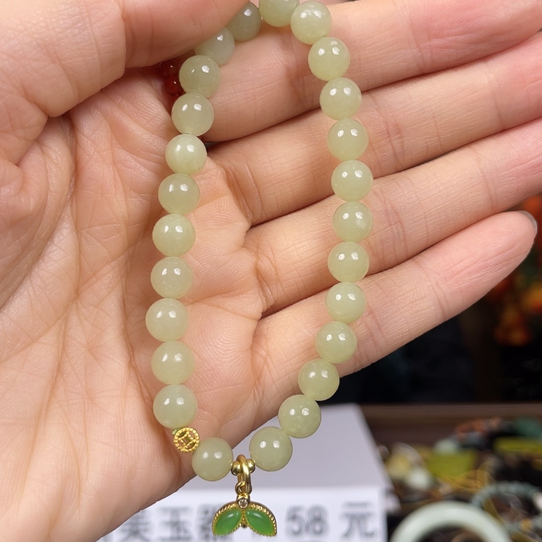 和田玉（糖玉）未镶嵌颈饰