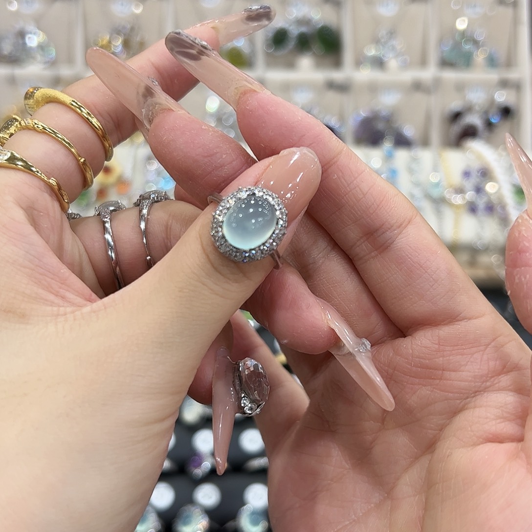 杺***渁岫玉银S925镶嵌戒指