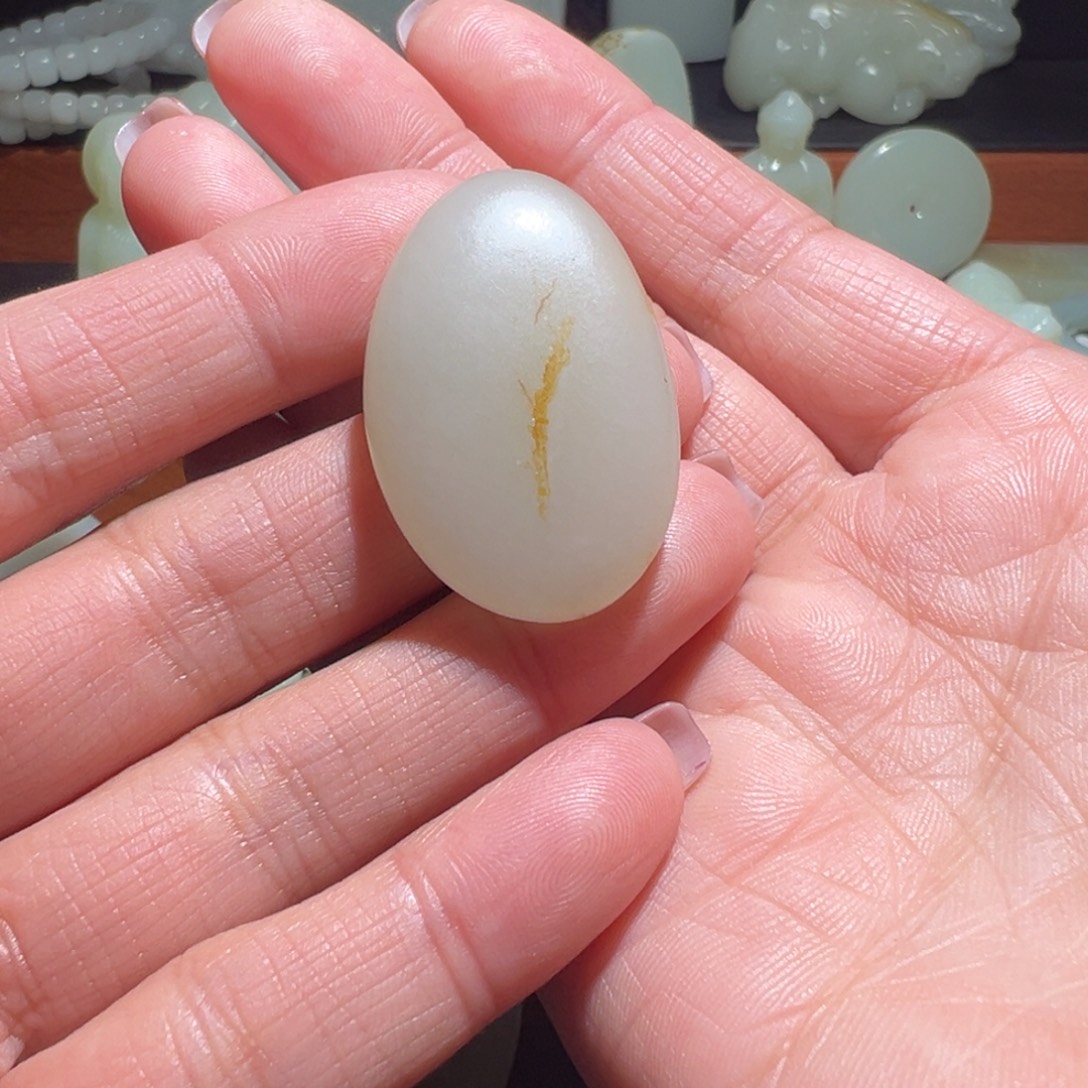 袁***子和田玉未镶嵌颈饰