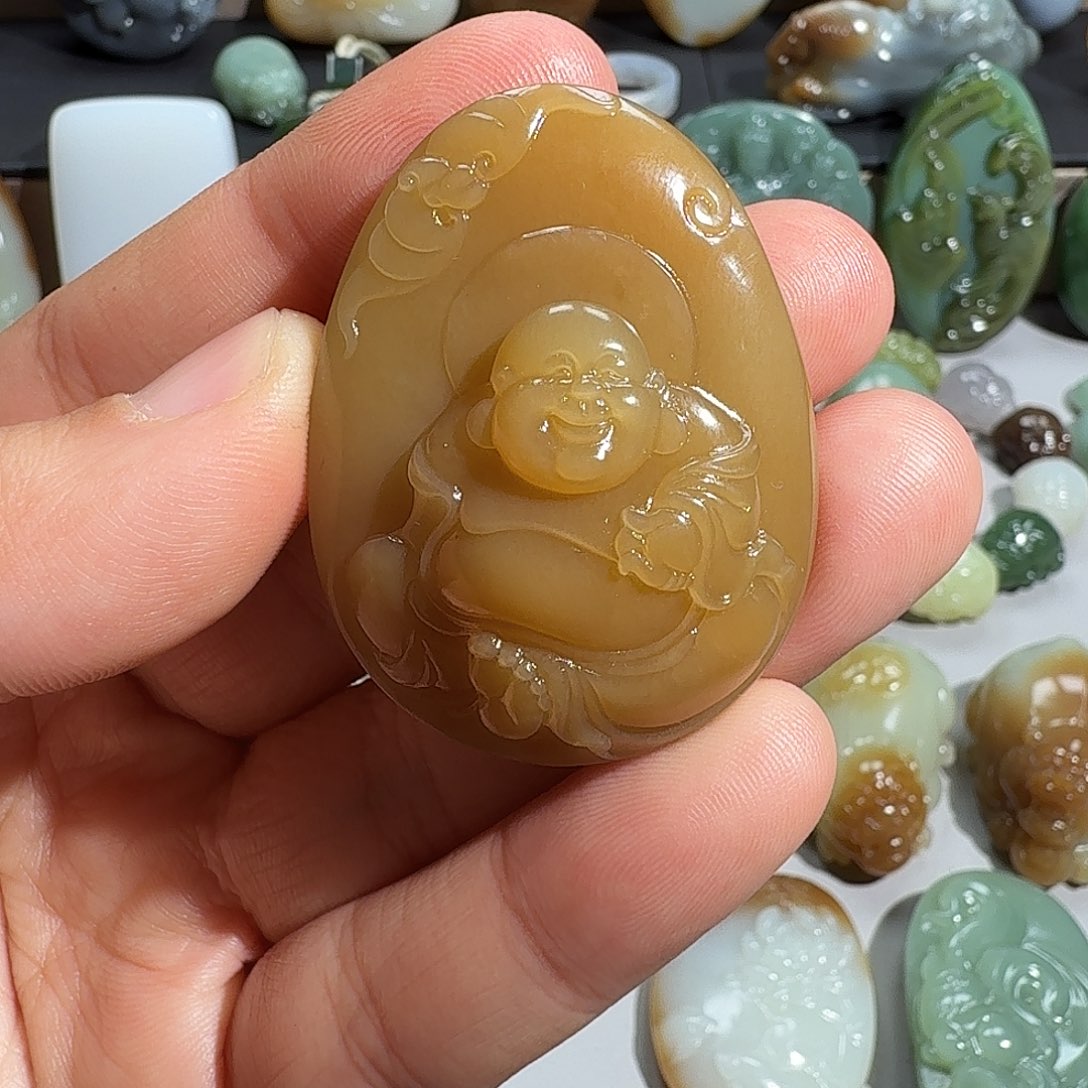 和田玉未镶嵌颈饰