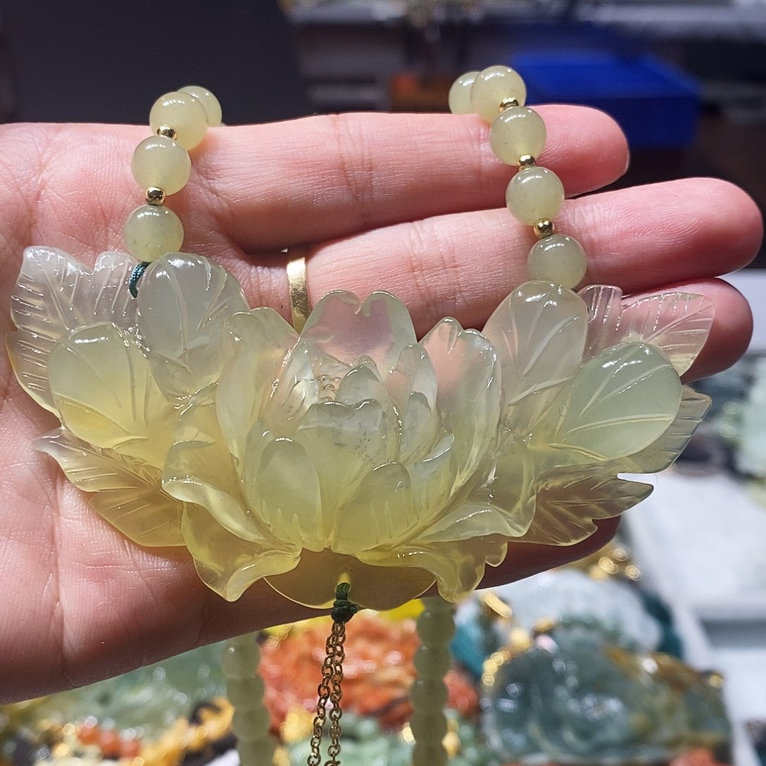 未镶嵌岫玉毛衣链