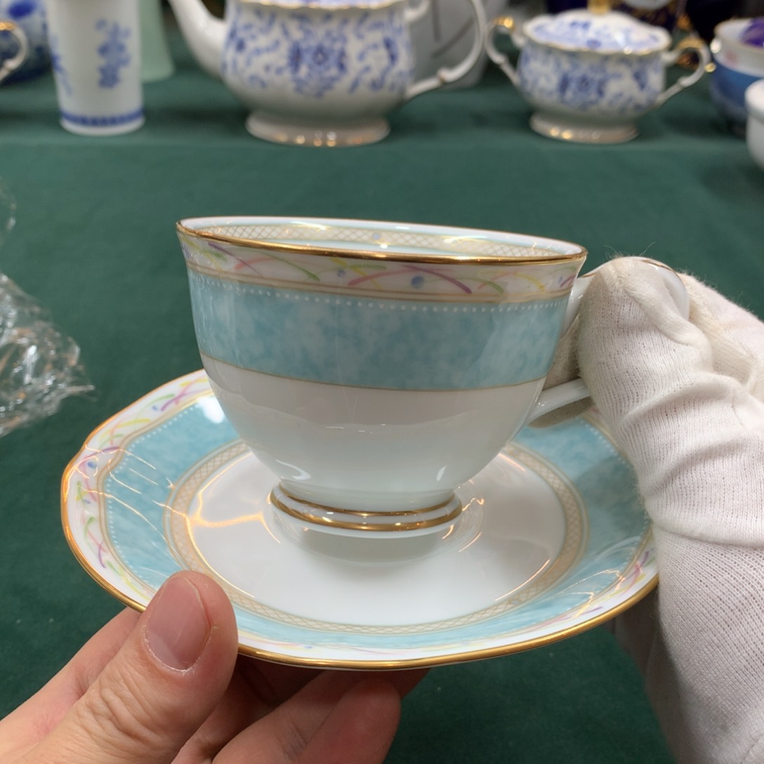 摆件全是大漂亮瓷器啊美美哒