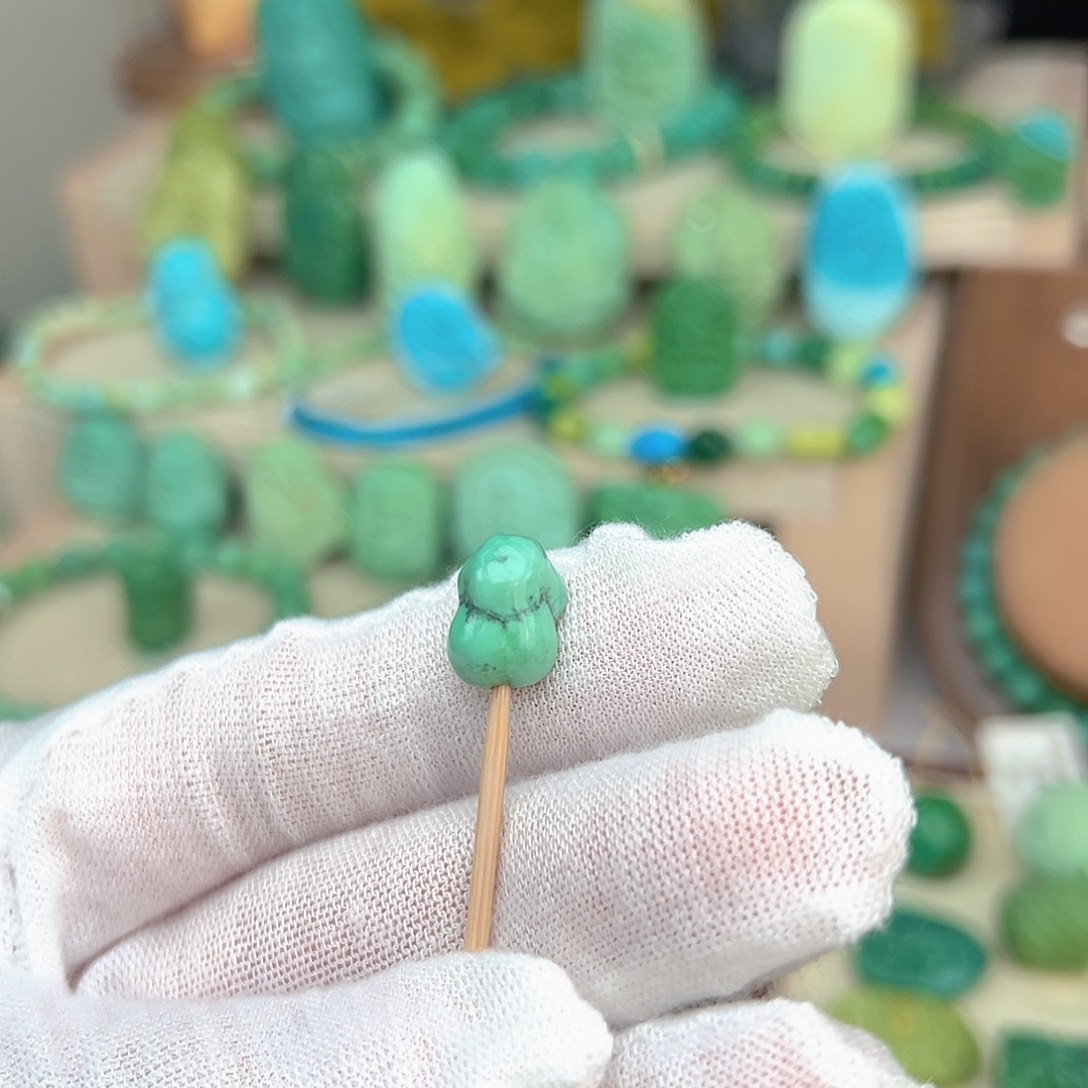 绿松石未镶嵌主播万珍