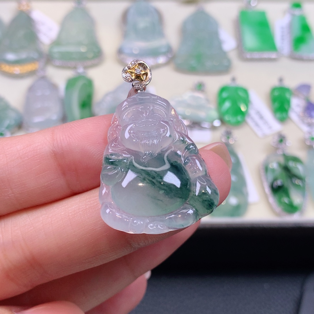 翡翠18K金镶嵌颈饰缅甸天然a货翡翠