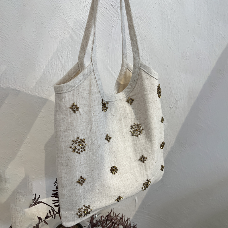 MIU系手包亚麻钉住刺绣手拎包精致百搭包包女2025时尚复古手提包