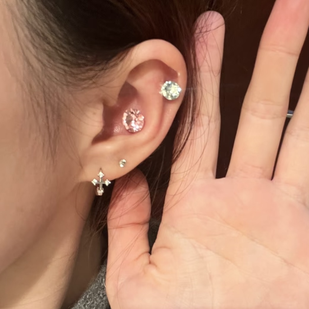 钛钢耳饰 8mm玫瑰切东洲耳钉时尚百搭耳蜗钉耳骨钉钛钢耳饰非锆石