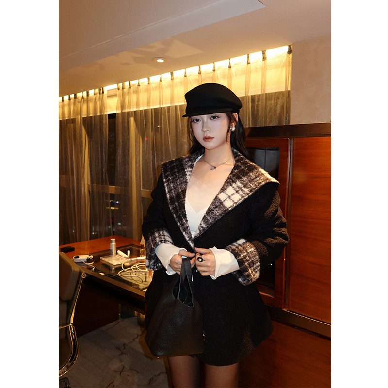 肉装小cherry 慵懒轮廓 双面穿设计连帽格纹外套女微胖羊羔毛上衣
