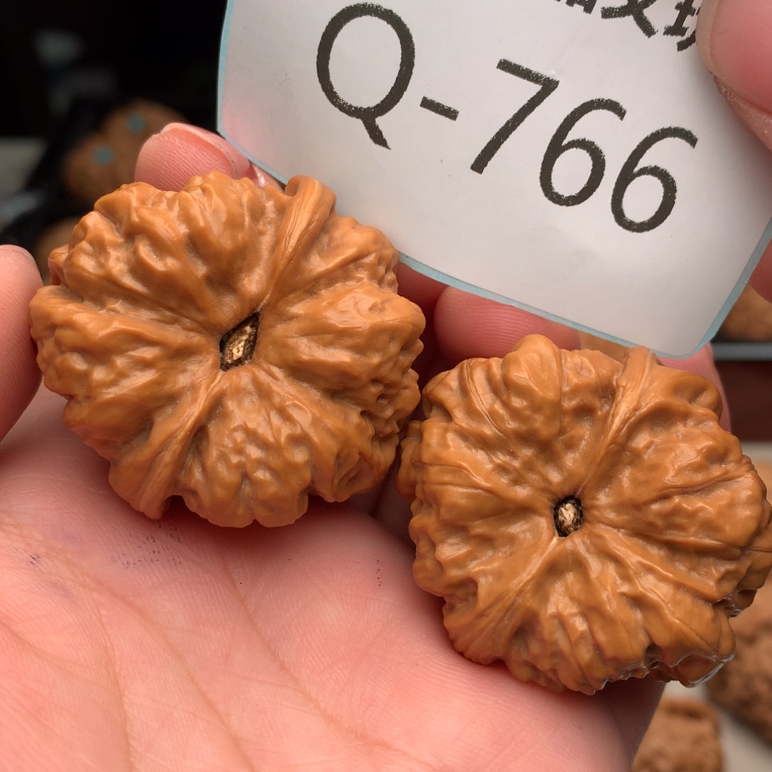 文玩核桃把件38蛙……..