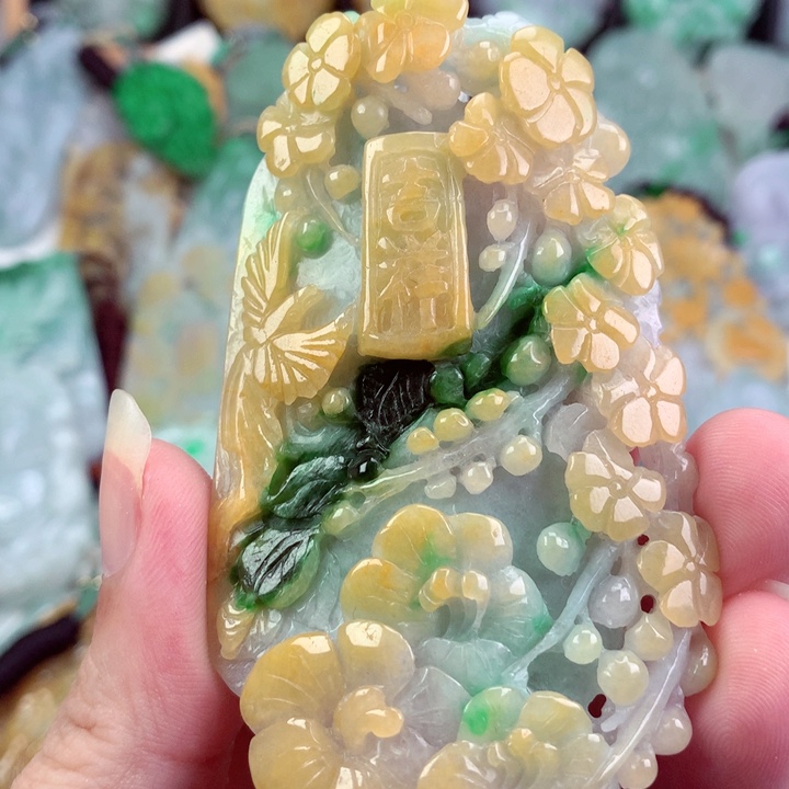 翡翠未镶嵌吊坠(不含链)