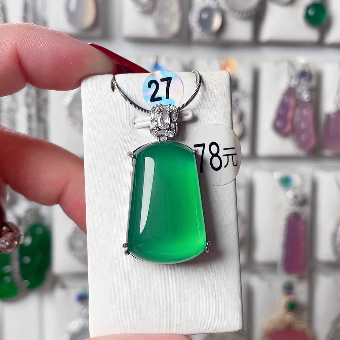 玛瑙/玉髓未镶嵌颈饰