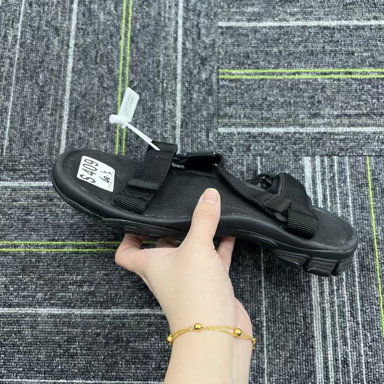 3-新款户外运动百搭休闲鞋 S409