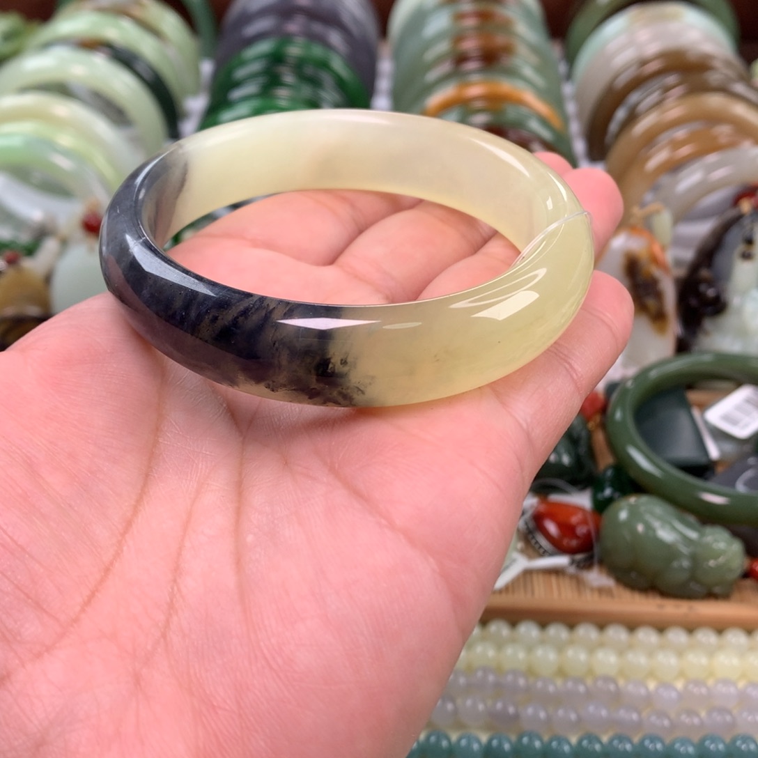 岫玉未镶嵌手镯59_60口径