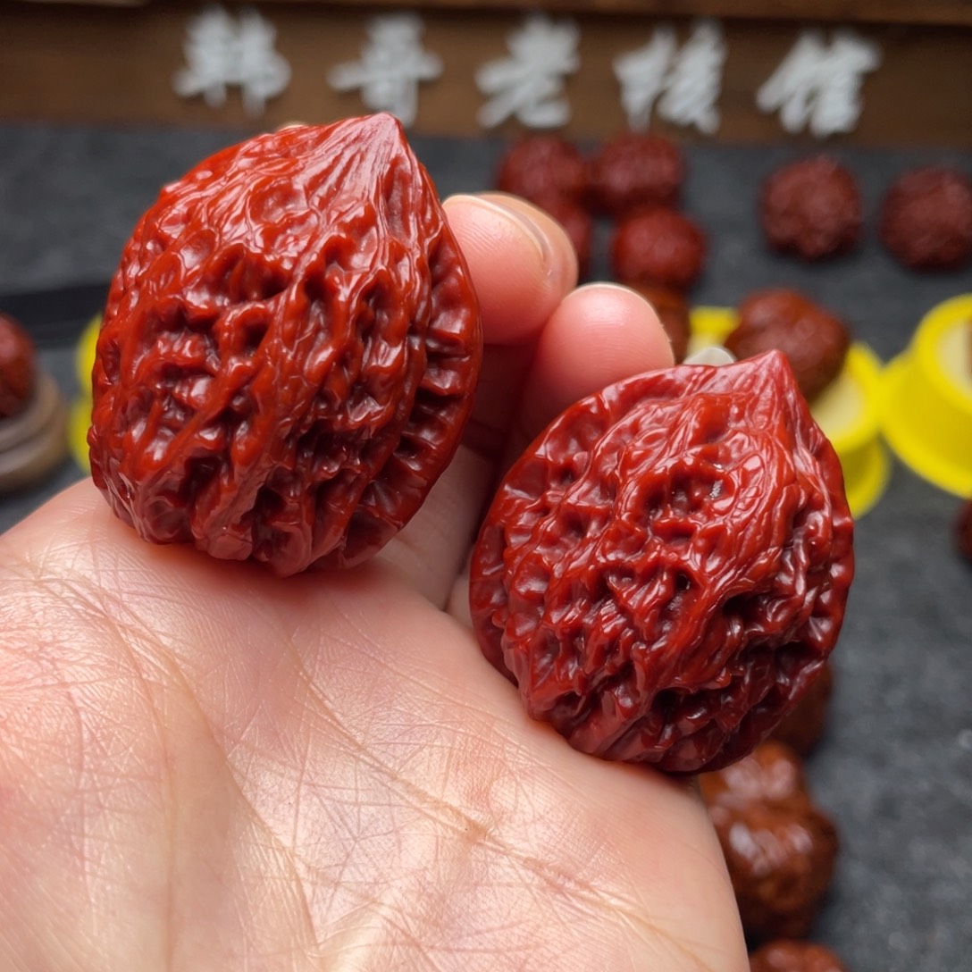 文玩核桃吊坠文玩核桃 手把件 赤龙鸡心 35