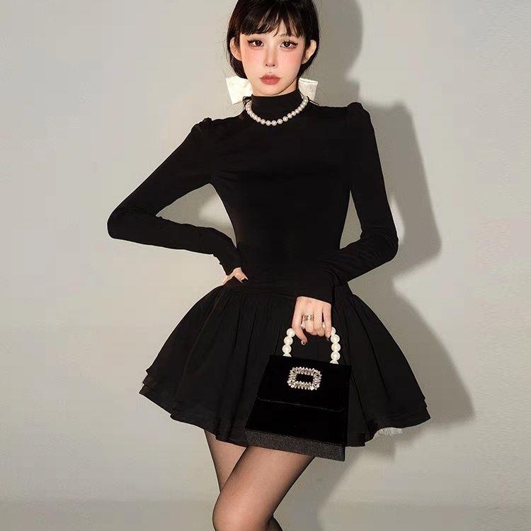 芭比姨千金小黑裙公主连衣裙女秋冬大衣内搭半高领针织裙蓬蓬裙