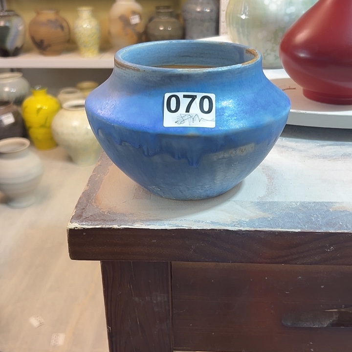 白泥花瓶摆件高18口12。070