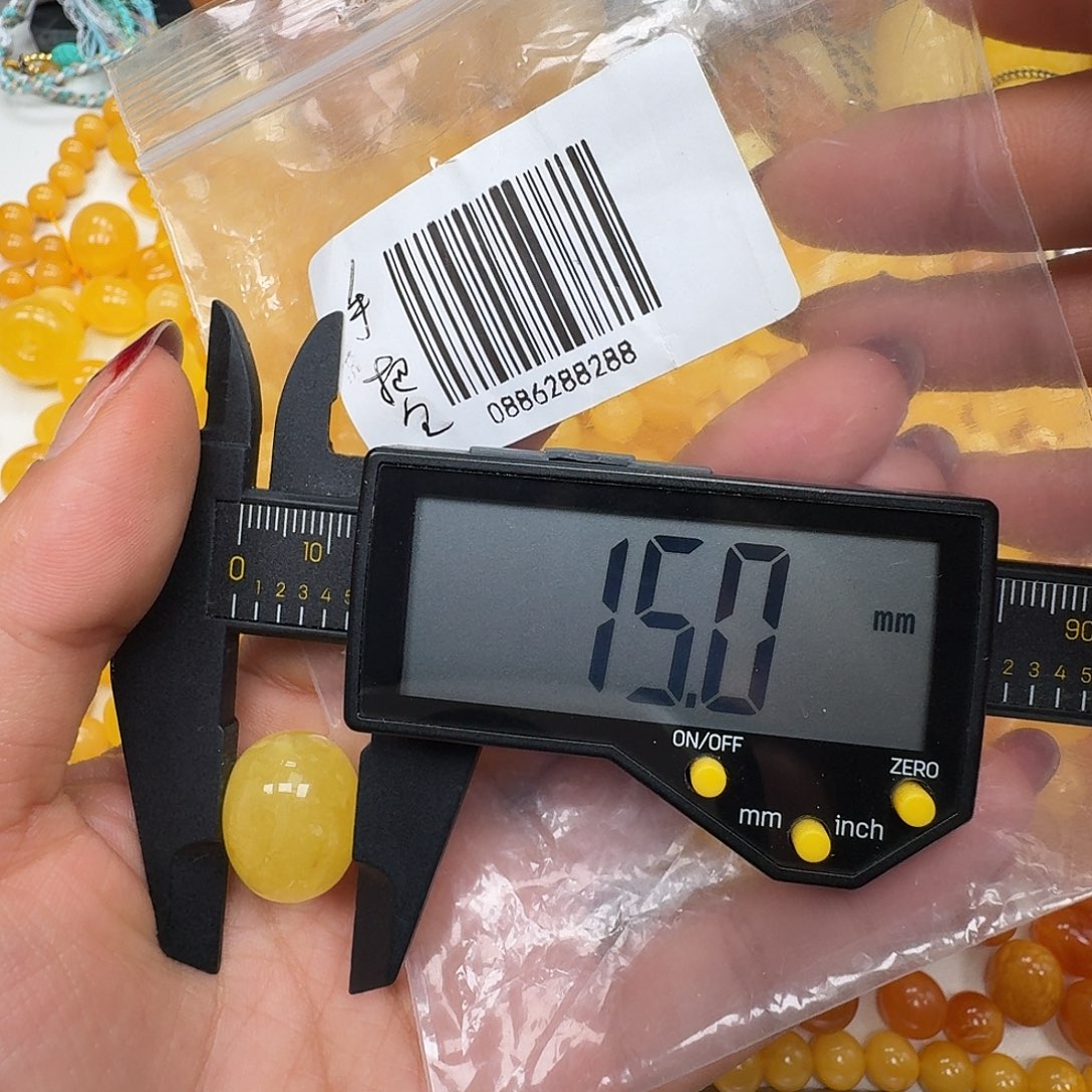 琥珀未镶嵌裸石悠悠