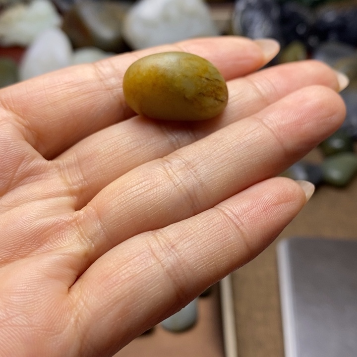 奋***6和田玉未镶嵌颈饰