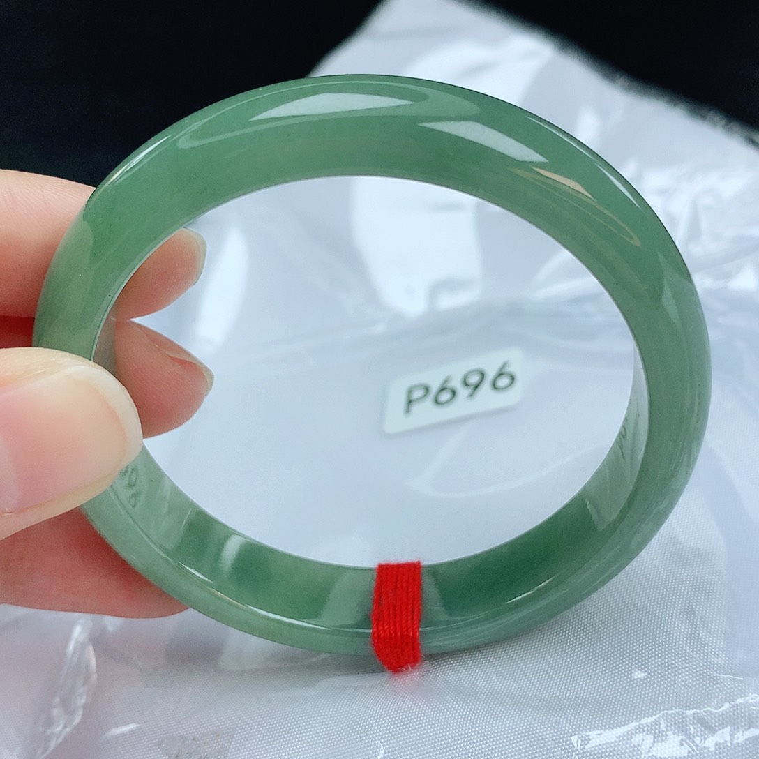 翡翠手镯未镶嵌缅甸天然A货翡翠手镯