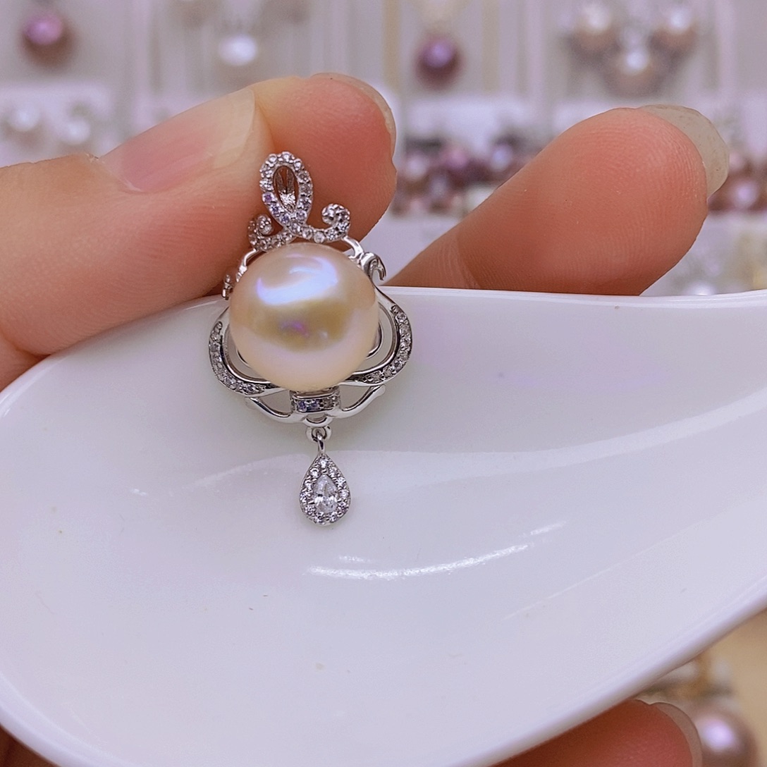 吊坠(赠链)银S925镶嵌淡水珍珠