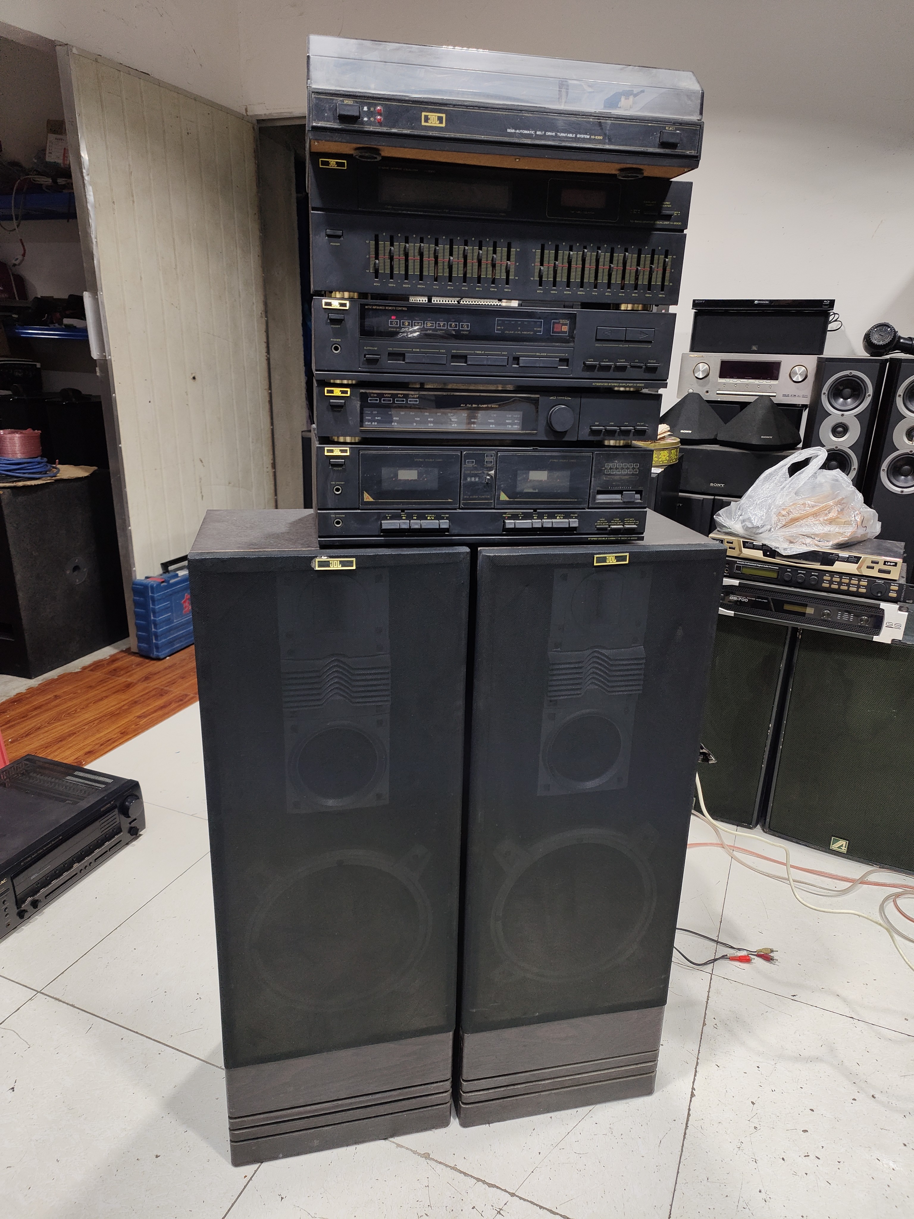 9新  二手 JDL组合一套，成色如图（出声，需要维修，不带线材）