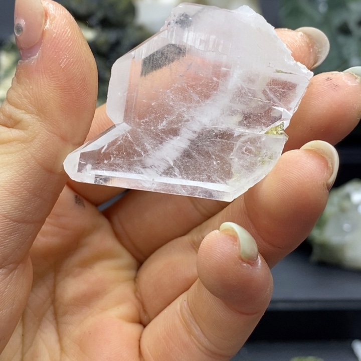 有机玻璃缝合缝合129