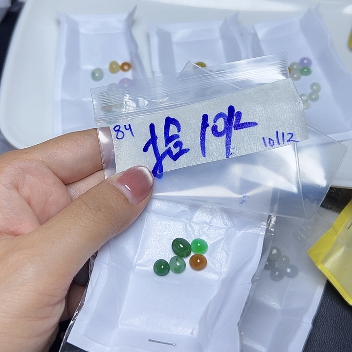 未镶嵌定制翡翠拾*不