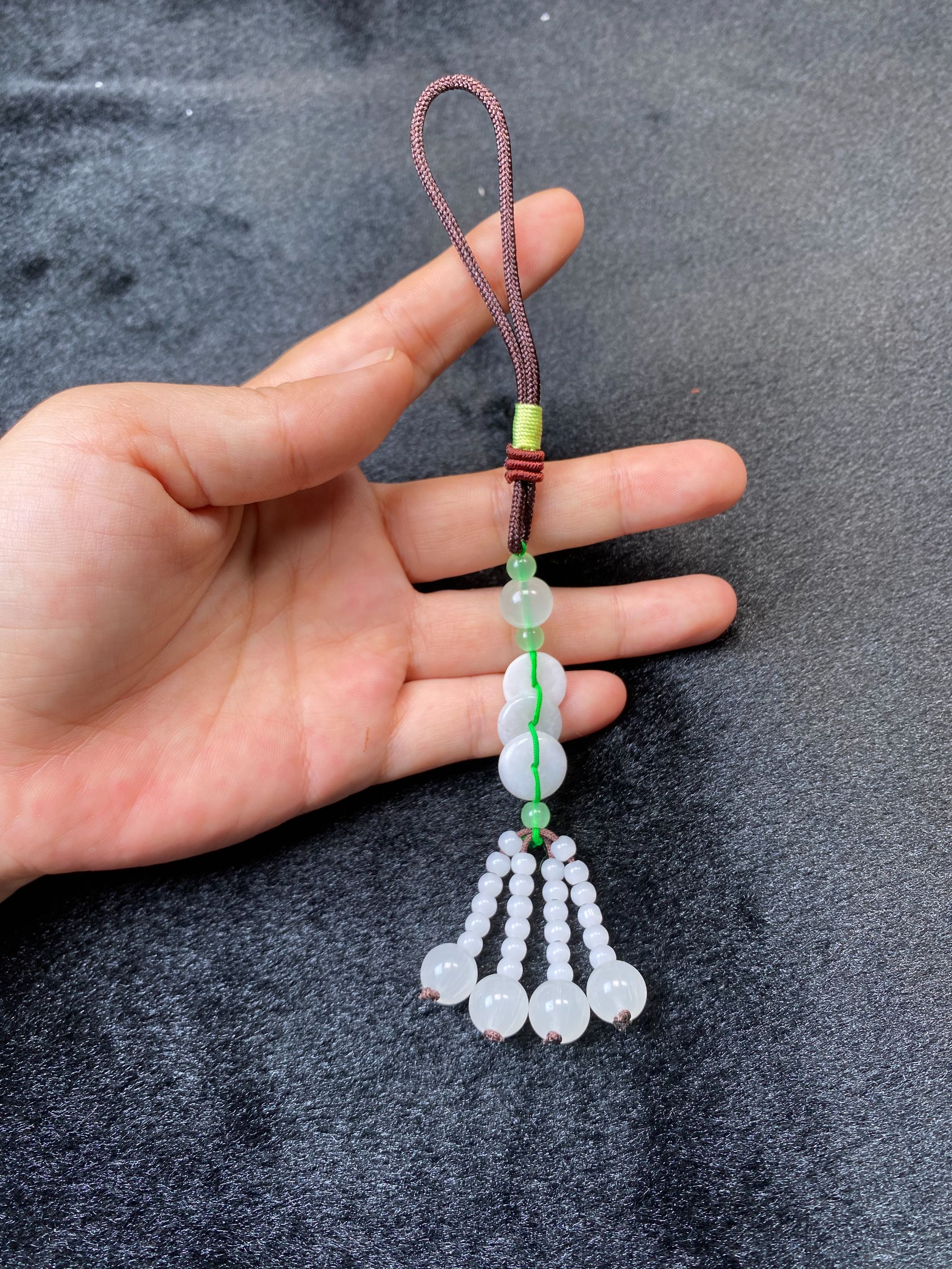 翡翠车子挂件，手机挂件 翡翠白色挂饰