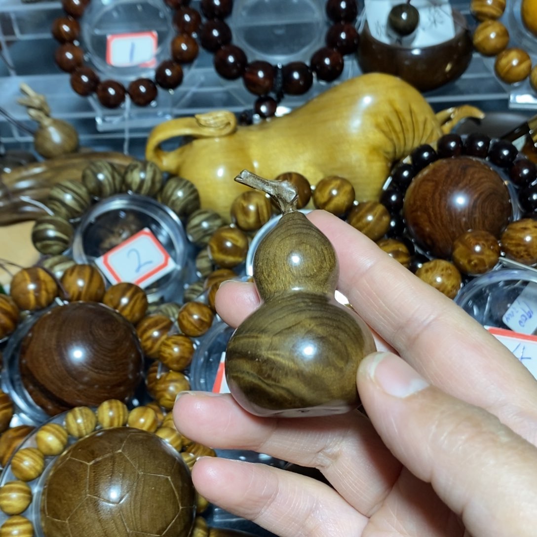 金丝楠木雕工艺品