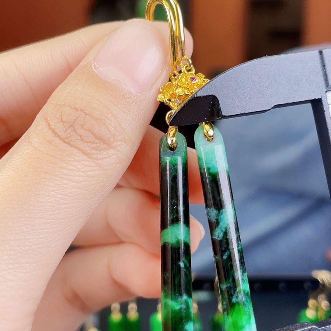 翡翠未镶嵌耳饰饰品