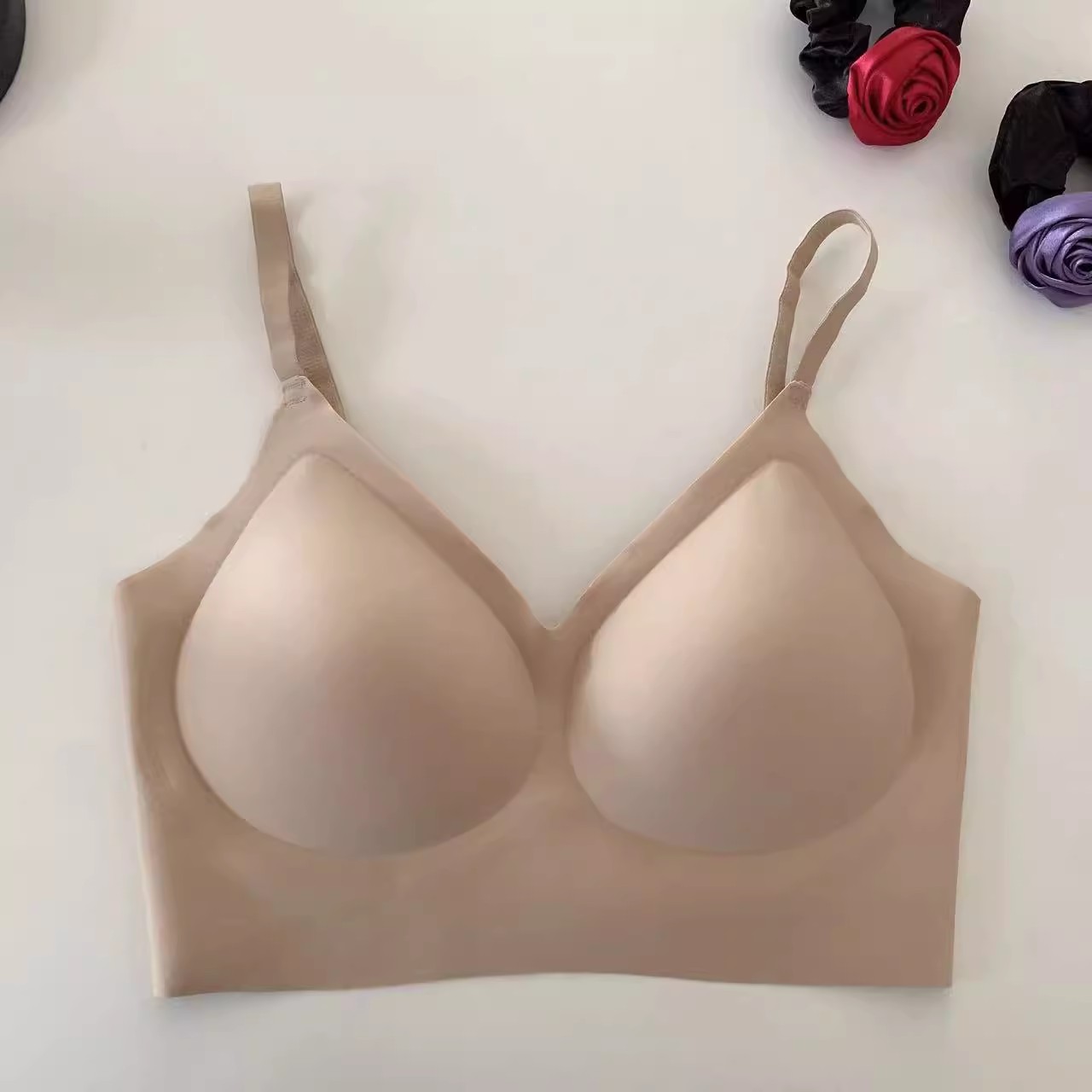 现货！内衣女隐形无尺码无痕无钢圈收副乳防下垂文胸夏天