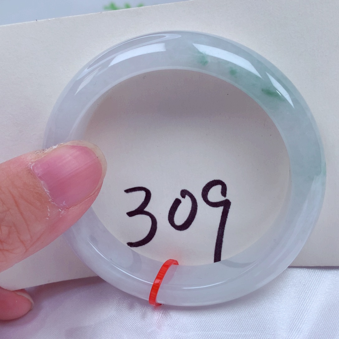 翡翠未镶嵌手镯翡翠