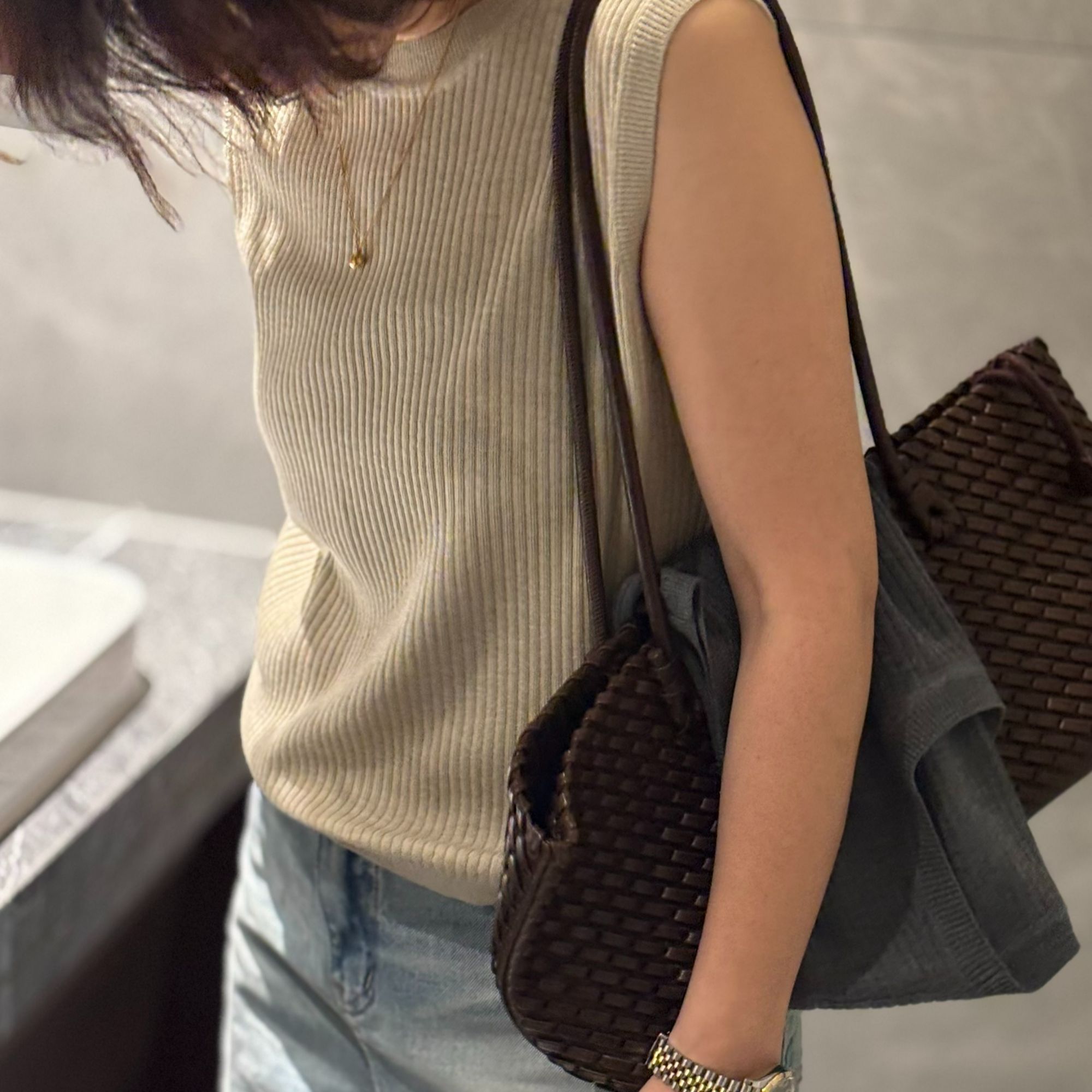 【W36】夏季女士U领背心圆领小众简约现代