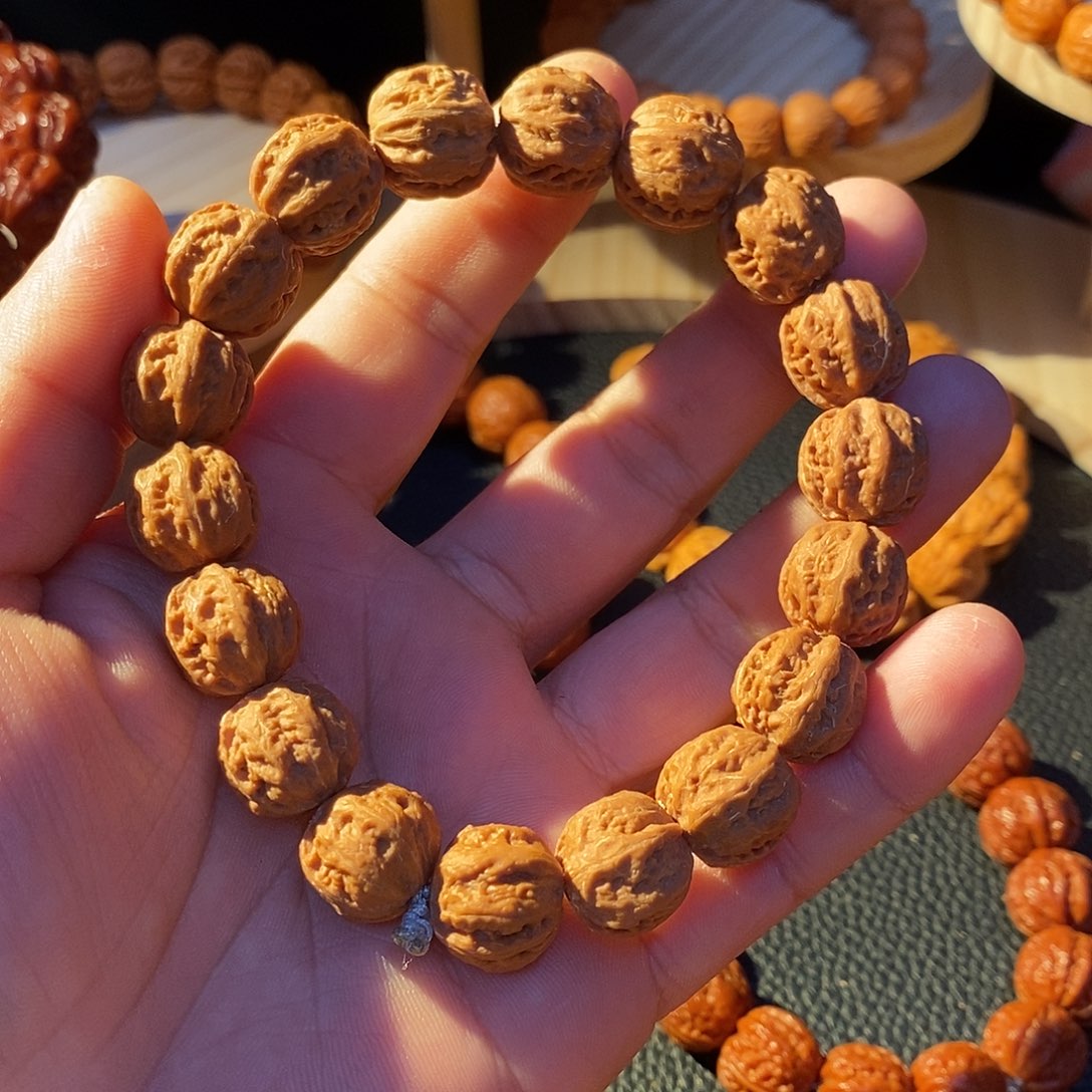 文玩核桃手串一***小文玩核桃