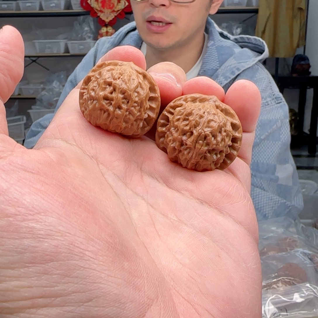 文玩核桃把件34石门元宝
