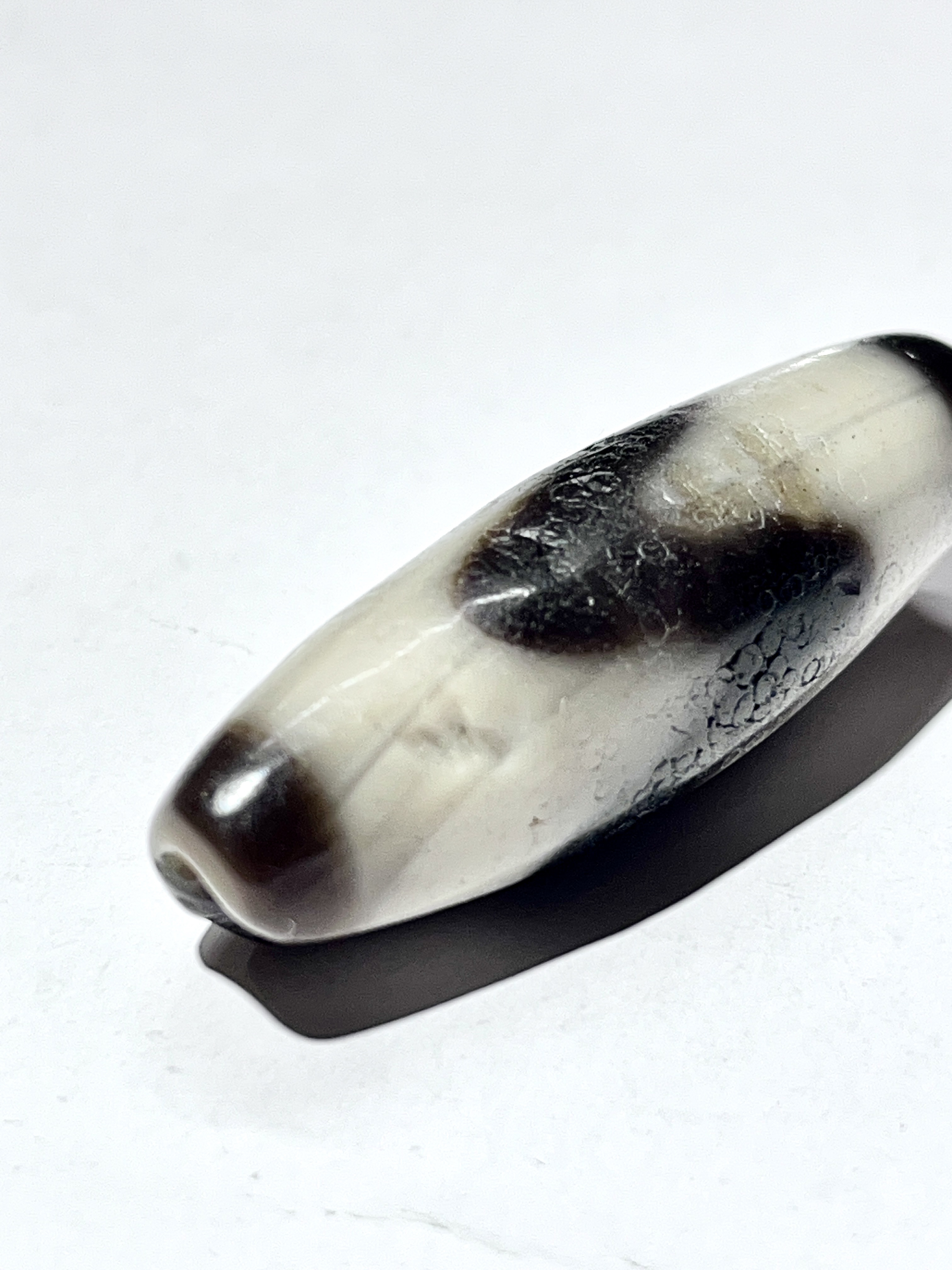 手工仿纯藏传古珠牙牙玛瑙